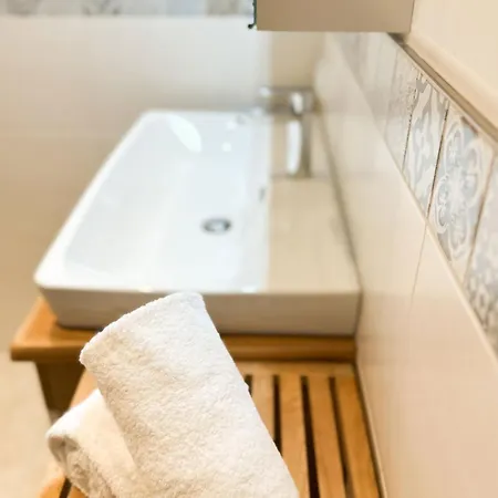 Πανσιόν Gaestehaus Erika - By Mynests 4*