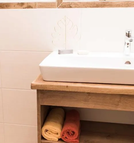 Guest house Gaestehaus Erika - By Mynests Schladming